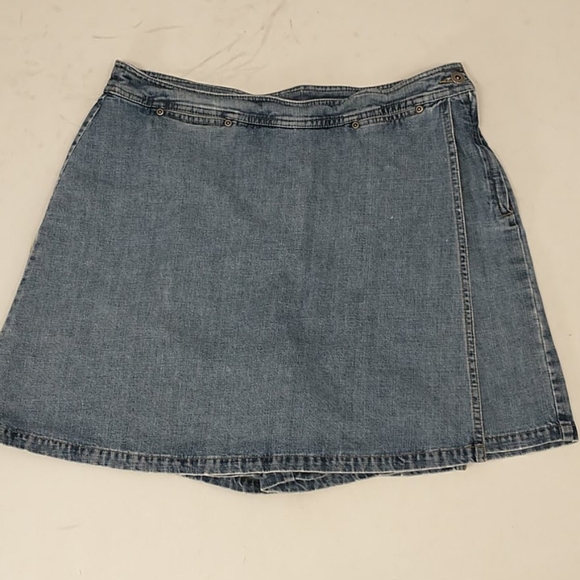 Denim Skort Short Skirt w Shorts Blue Jean sz 14 - Picture 1 of 12